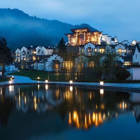Banyan Tree Hotel Huangshan-The Ancient Charm Of Huizhou, A Paradise Экстерьер фото